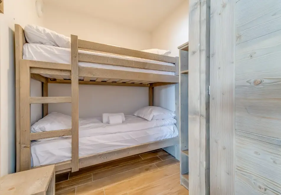 Roc Noir, La Rosiere (self catered apartments) - Apartment 402 duplex