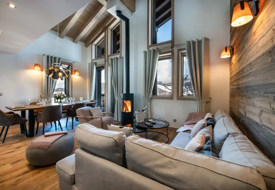 Yellowstone Lodge, La Tania (self catered chalet) - Chalet 4
