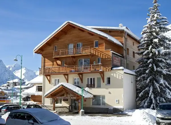 Ours Blanc, Les 2 Alpes (self catered apartments) OPT (4).jpg