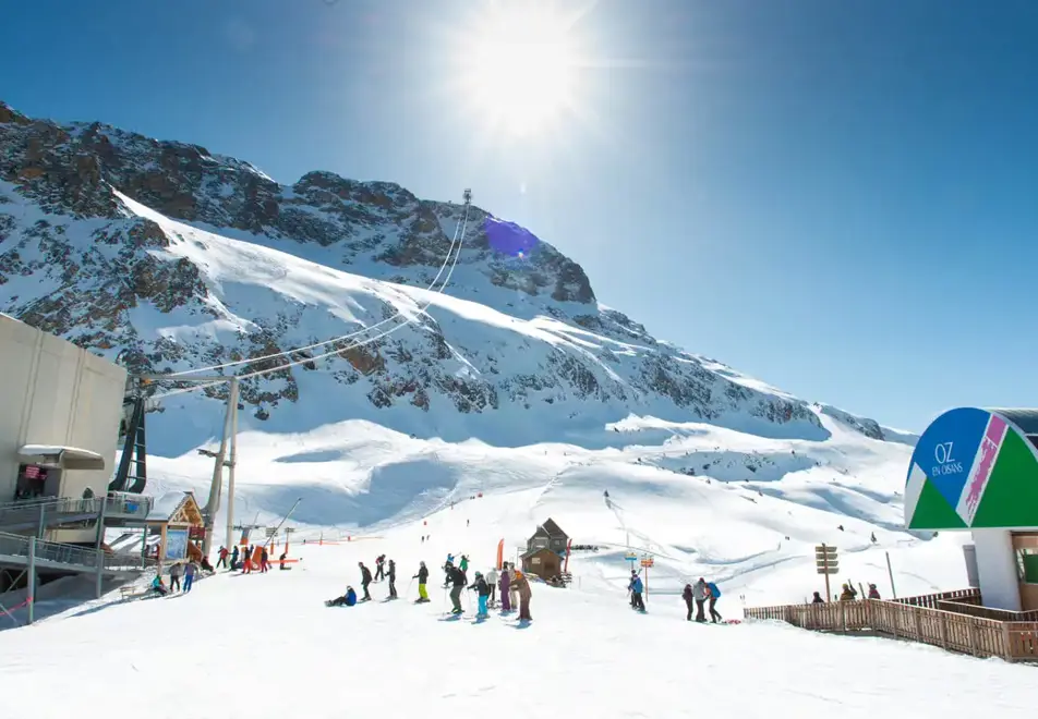 Oz 3300 Ski Resort