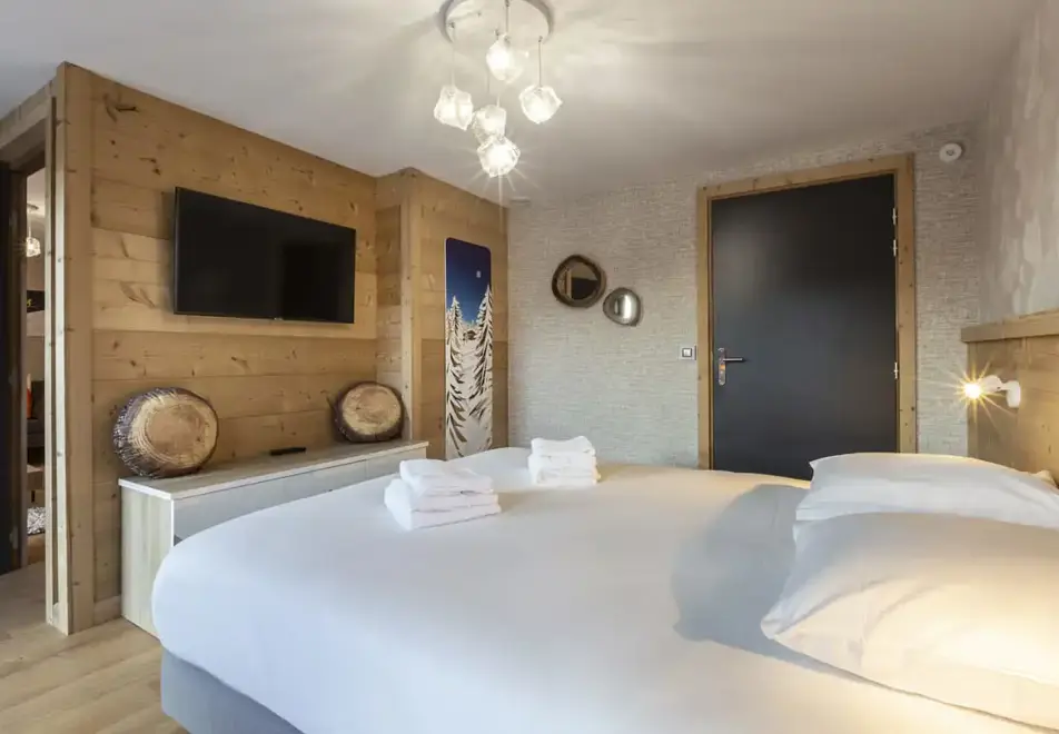 Base Camp Lodge, Bourg St Maurice (Hotel) - Sommet Suite room