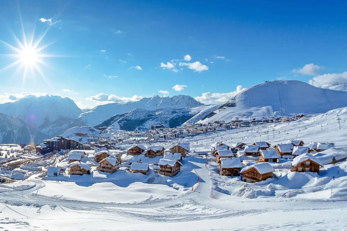 Alpe Dhuez Ski Resort Laurent Salino 1 (1)