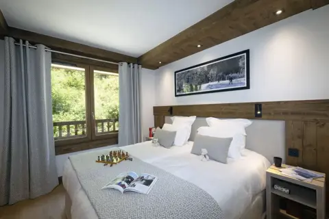 Chalets de Joy, Grand Bornand (self catered apartments) - Typical twin bedroom style