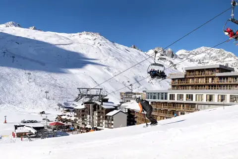 Ynycio, Tignes Val Claret (self catered apartments) - On the slopes (©Studio Bergeond)