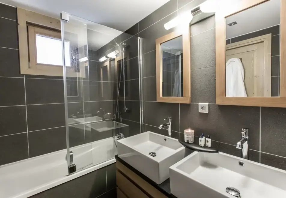 Aspen Lodge, Courchevel Moriond (self catered apartments) - Apartment B21