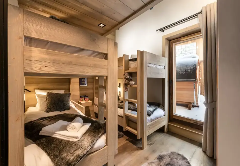 Vail Lodge, Val d'Isere (self catered apartments) - Apartment A32