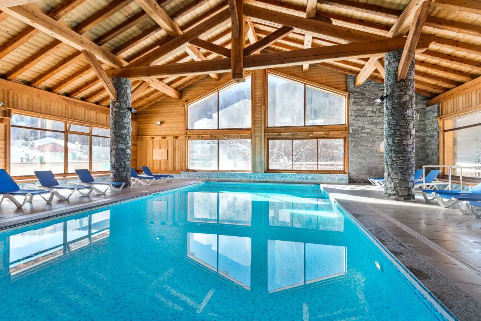 Le Hameau du Rocher Blanc, Serre Chevalier Chantemerle (self catered apartments) - Indoor pool