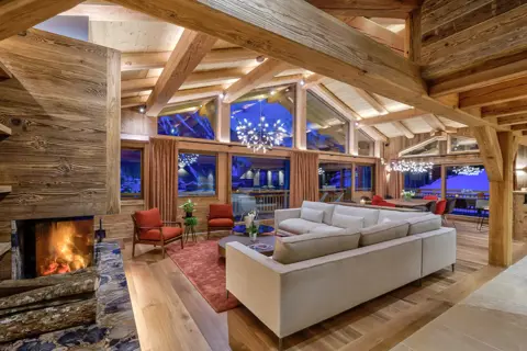 Chalet Saphir, Chamonix (self catered chalet) - Living area (©Adam Johnston)