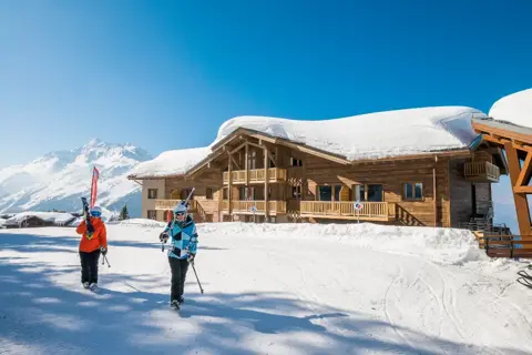Roc Noir, La Rosiere (self catered apartments) - Slope access (©Samantha Henderson)