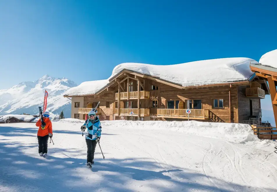 Roc Noir, La Rosiere (self catered apartments) - Slope access (©Samantha Henderson)