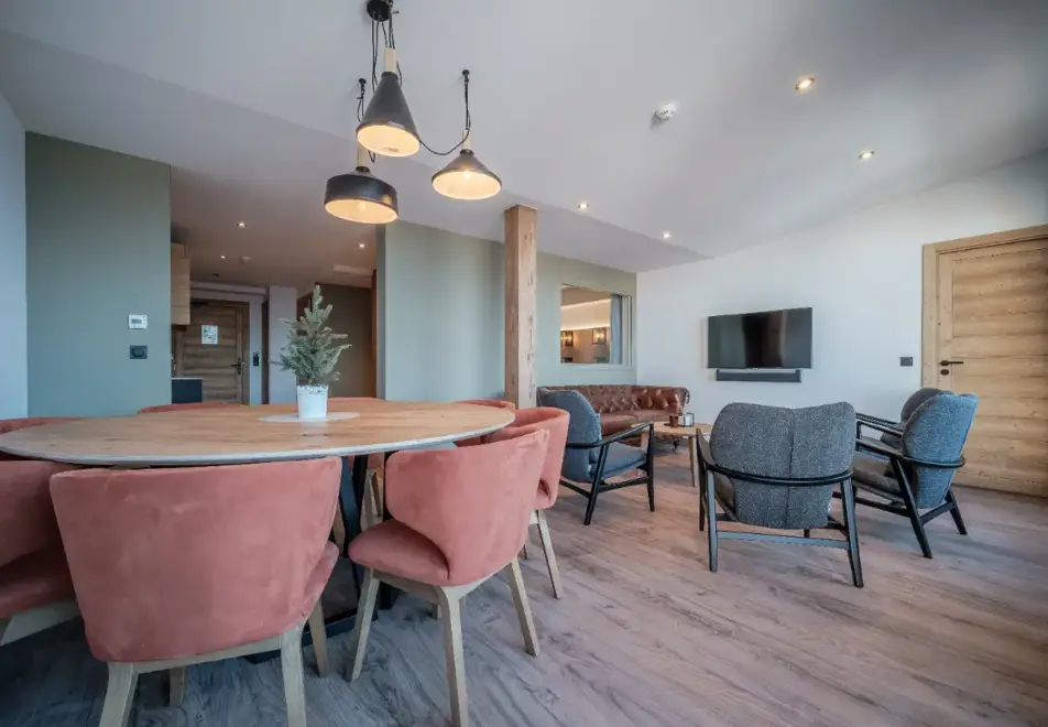Sky, La Rosiere (self catered apartments) - Apartment 510