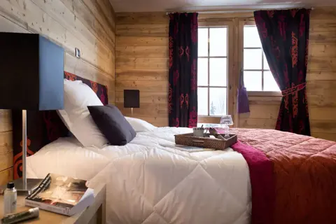 Grange aux Fees, Valmorel (self catered apartments) - Double Bedroom