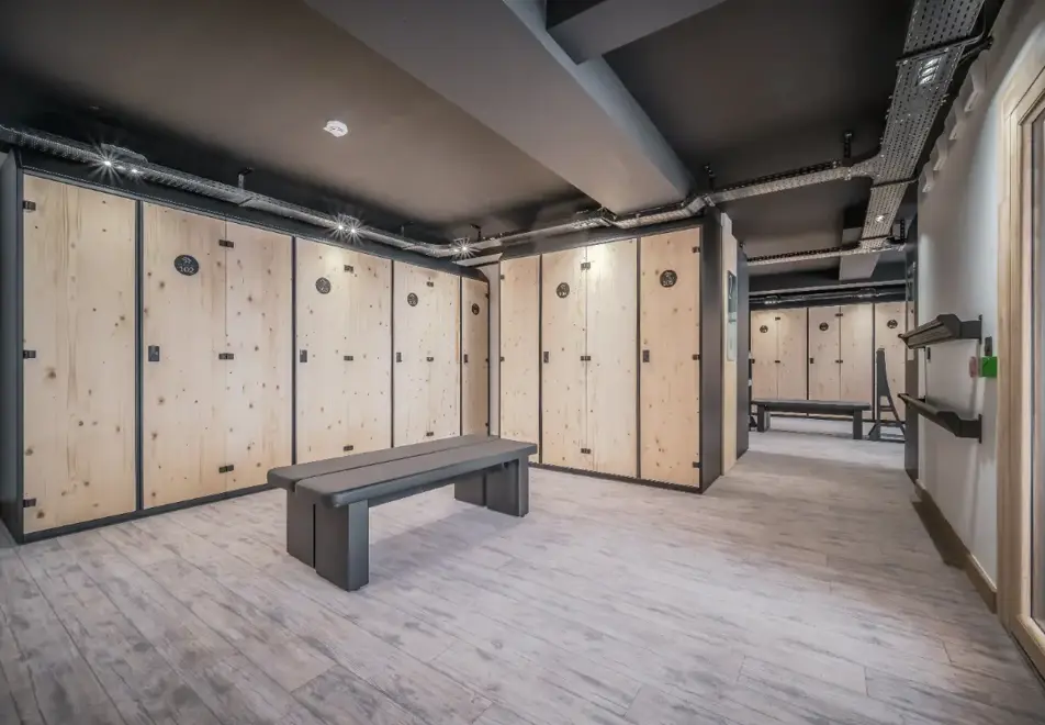 Sky, La Rosiere (self catered apartments) - Ski lockers