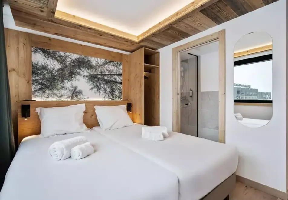 Quartz, Tignes Val Claret (self catered apartments) - Apartment 203 + 303 + 403 +503