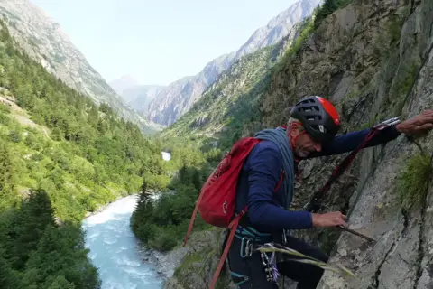 Les2alpes Via Ferrata 2 Credit Bdg2alpes