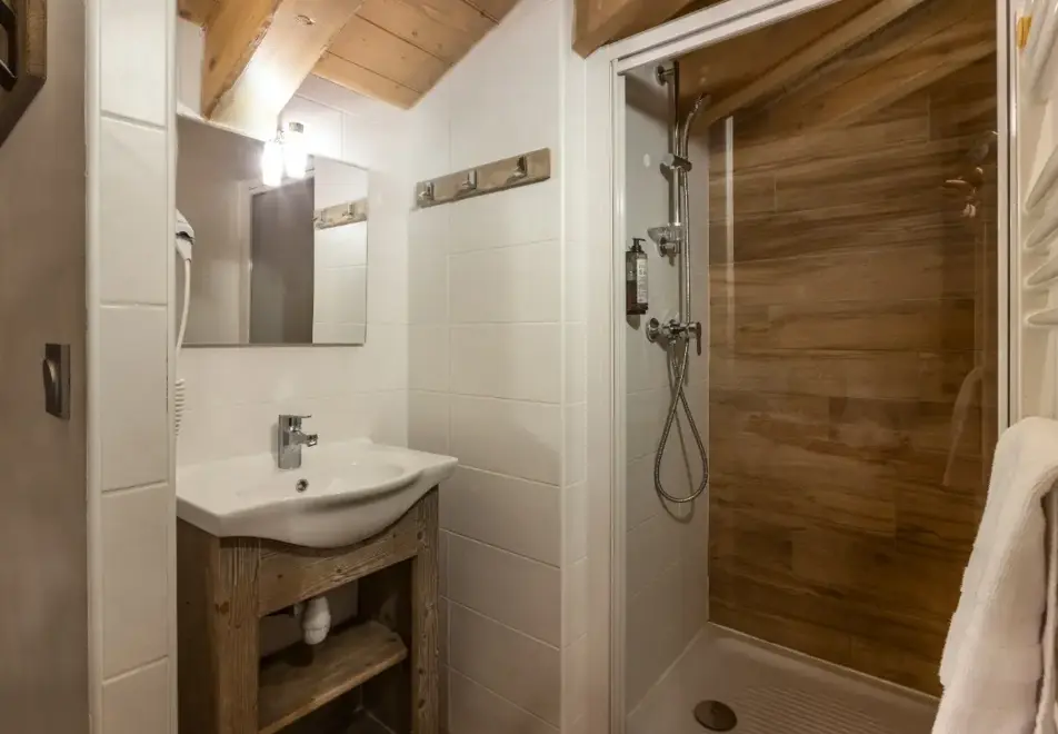 Roc Noir, La Rosiere (self catered apartments) - Apartment 404 duplex (©Samantha Henderson)