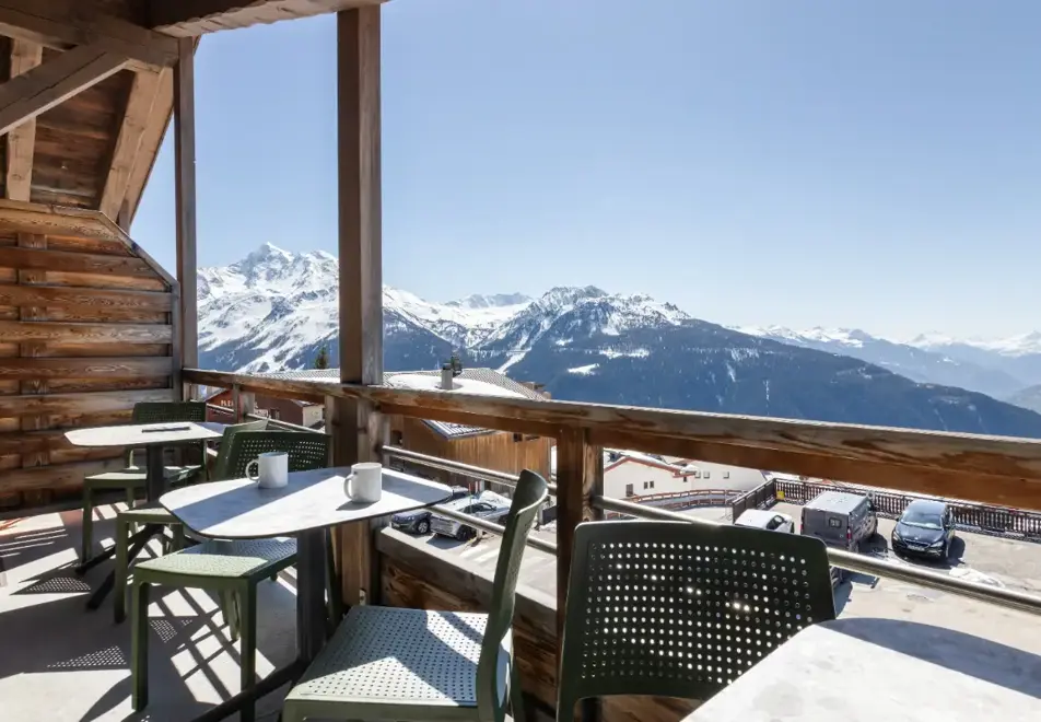 Roc Noir, La Rosiere (self catered apartments) - Apartment 202 (©Samantha Henderson)