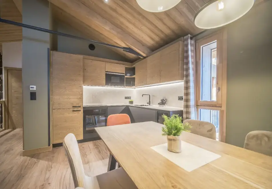 Sky, La Rosiere (self catered apartments) - Apartment 400