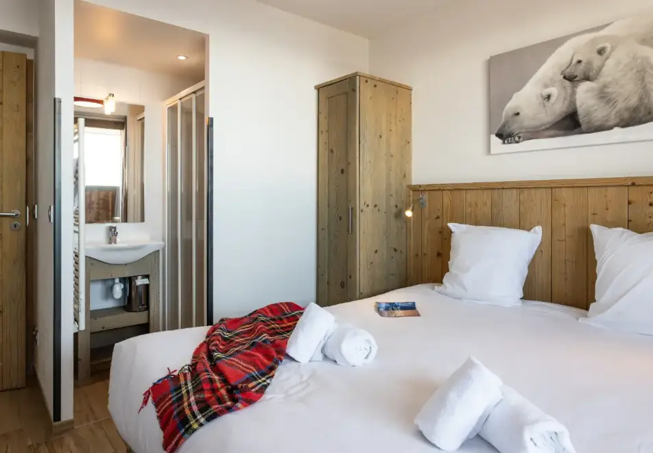 Roc Noir, La Rosiere (self catered apartments) - Apartment 202 (©Samantha Henderson)
