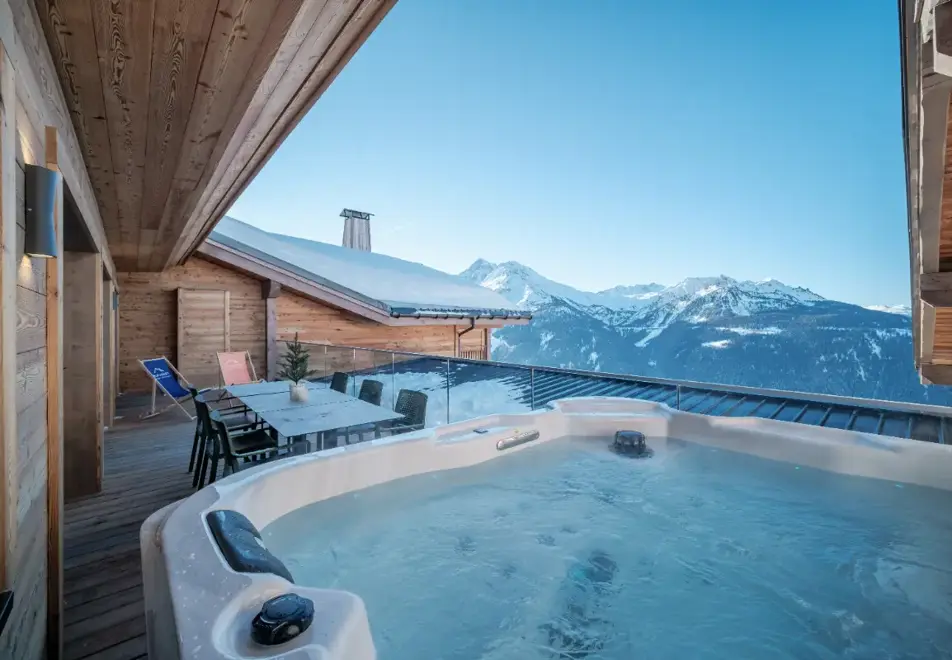 Sky, La Rosiere (self catered apartments) - Apartment 511
