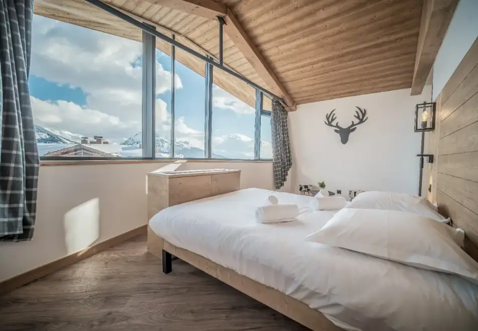 Sky, La Rosiere (self catered apartments) - Apartment 202
