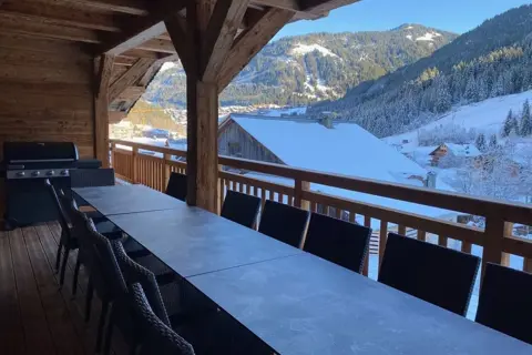Chalet Le Bon Vieux Temps, Chatel (self catered chalet) - Balcony